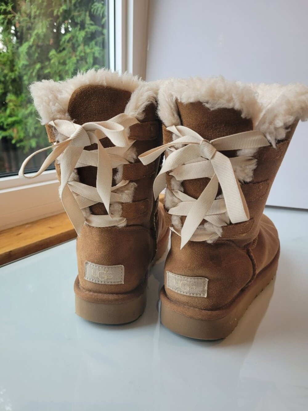 UGG Bailey Bow Boots Chestnut Suede Size 7